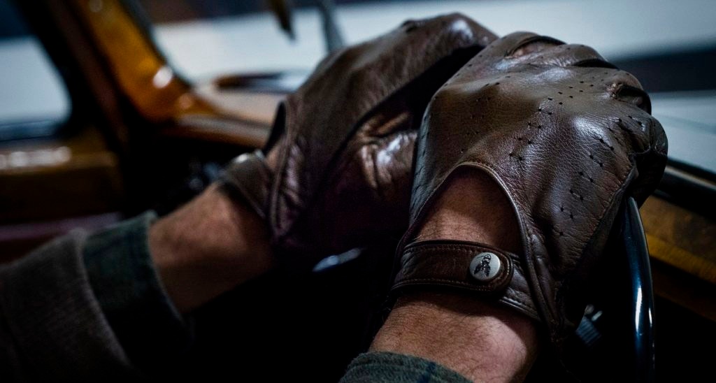 دستکش رانندگی چرم مون دستکش رانندگی چرم مون